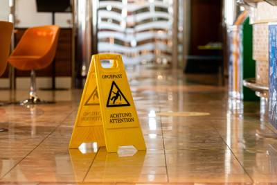 Can I Recover Damages if I Slipped and Fell at a Restaurant in Dallas, TX?